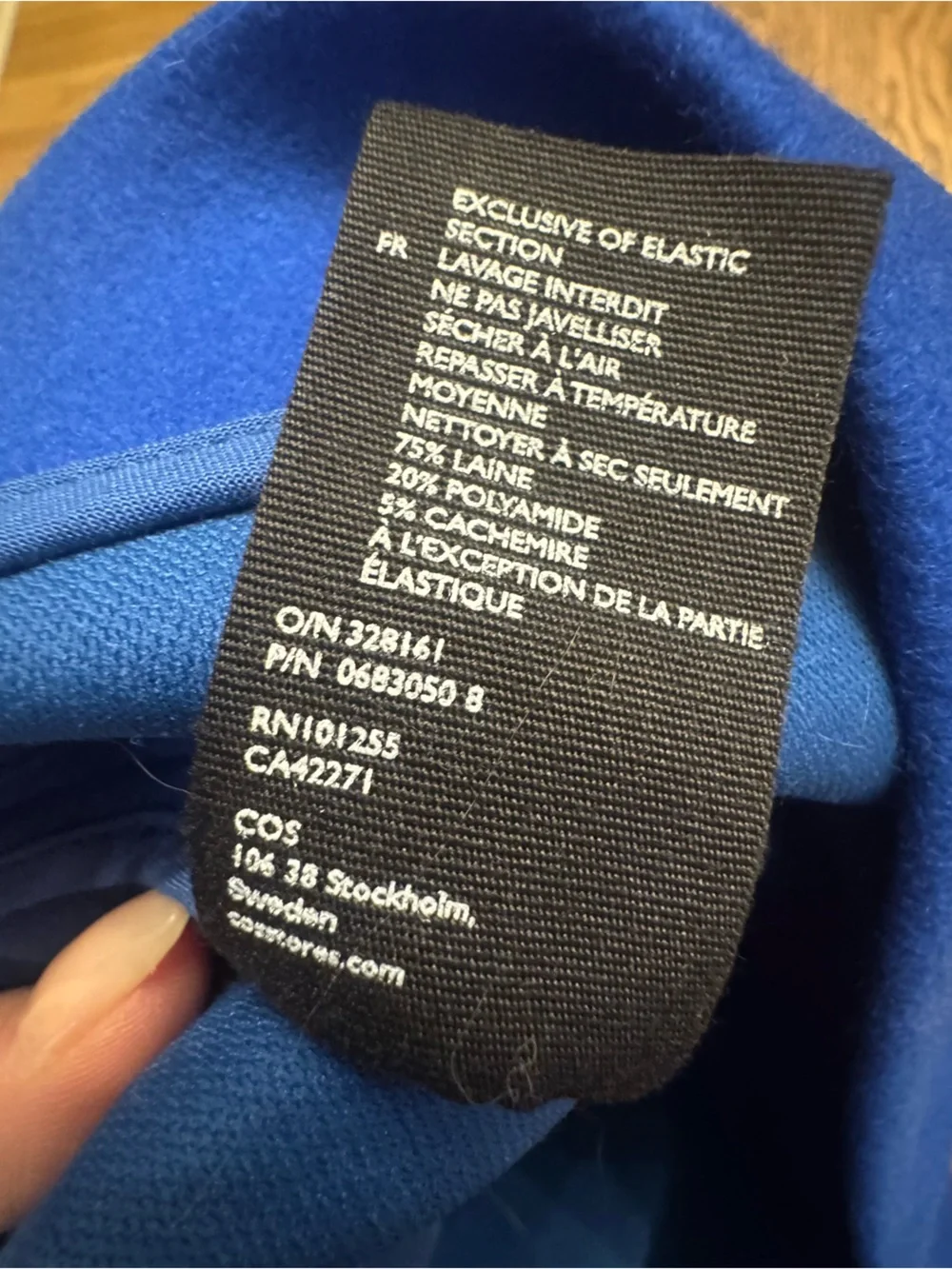 COS electric blue